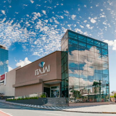 Itajaí Shopping registra crescimento de 14% em vendas em 2023 e o maior faturamento da história do empreendimento