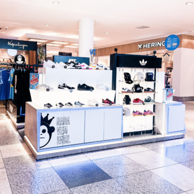 Kings inaugura no Itajaí Shopping com modelos inéditos de tênis e vestuário